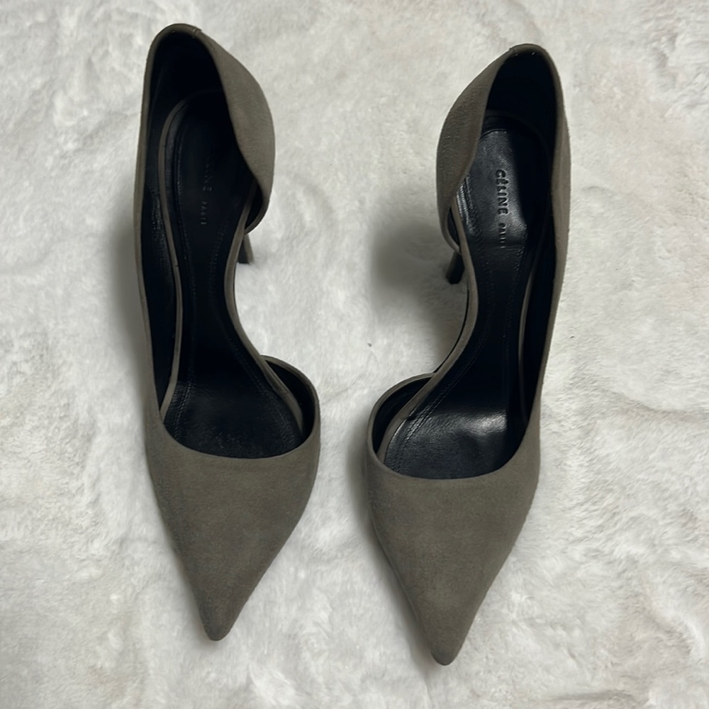CELINE Pointed Toe Pump